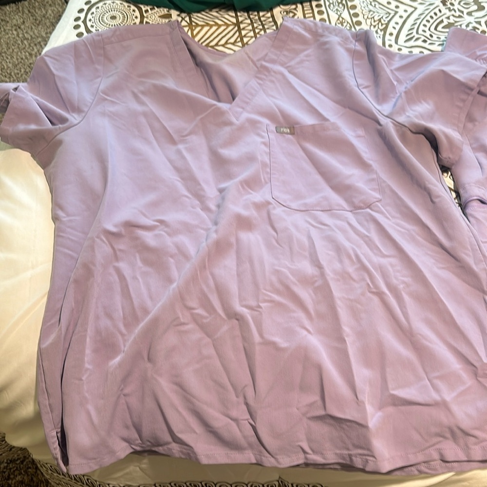 Figs jogger scrub set